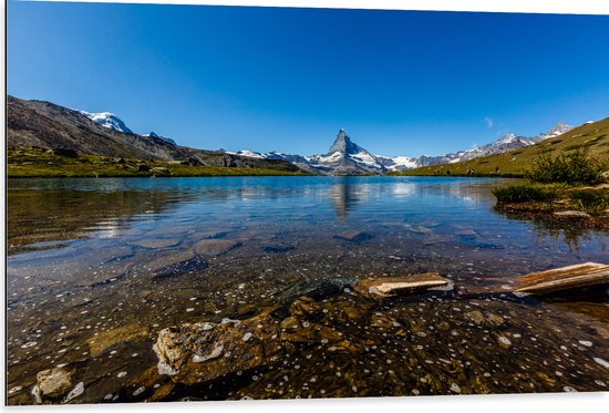 Dibond - Prachtig Landschap in Zwitserland - 105x70 cm Foto op Aluminium (Wanddecoratie van metaal)