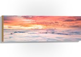 WallClassics - Hout - Zonsopkomst boven de Wolken - 90x30 cm - 9 mm dik - Foto op Hout (Met Ophangsysteem)