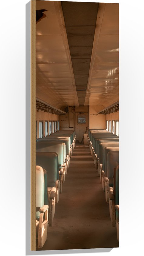 WallClassics - Hout - Binnenkant van oude Bus - 30x90 cm - 9 mm dik - Foto op Hout (Met Ophangsysteem)