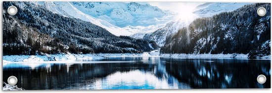 WallClassics - Tuinposter – Zonnestralen door IJsbergen aan het Water - 60x20 cm Foto op Tuinposter (wanddecoratie voor buiten en binnen)