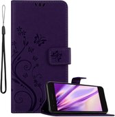 Coque Cadorabo pour LG K8 2018 / K9 2018 en VIOLET FONCÉ FLORAL - Coque de protection à motif floral avec fermeture magnétique, fonction support et fentes pour cartes