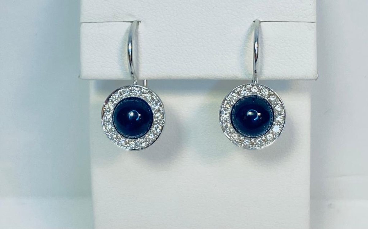 Witgouden oorhangers - 14 karaat - diamant - ioliet - 2802WG-30 - uitverkoop Juwelier Verlinden St. Hubert - van €1843,- van €1499,-