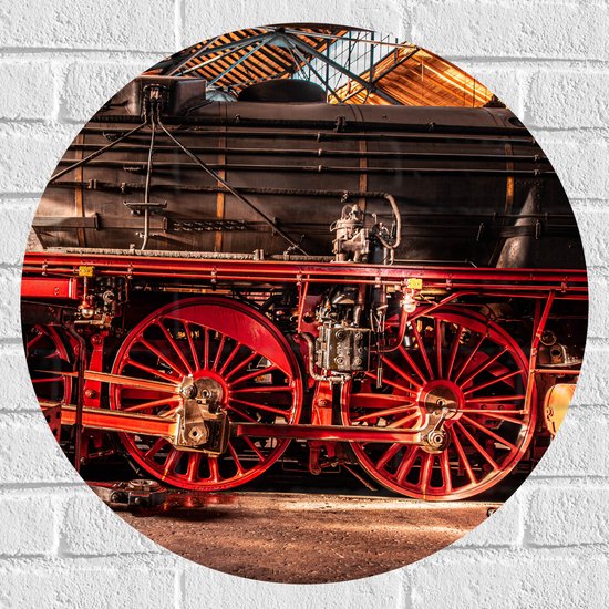 WallClassics - Muursticker Cirkel - Zwarte Trein met rode Wielen - 60x60 cm Foto op Muursticker