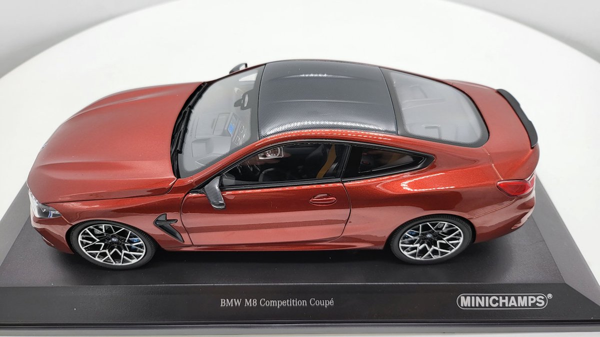 BMW M8 Coupé 2019 Rouge Métallisé - Modèle Miniature Minichamps 1/87 échelle HO - Neuf