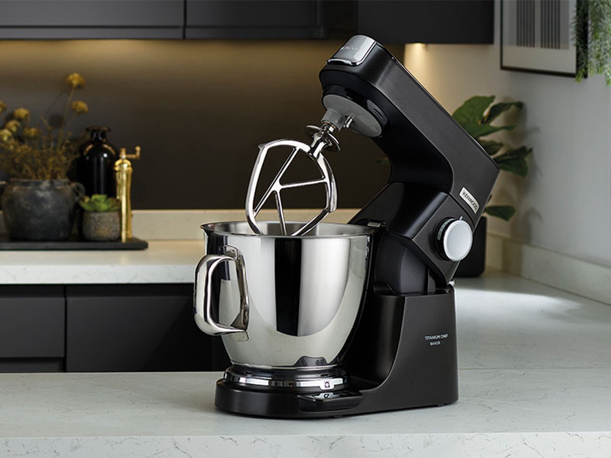 Kenwood Chef Titanium Baker - Keukenmachine met ingebouwde weegschaal thumbnail 4