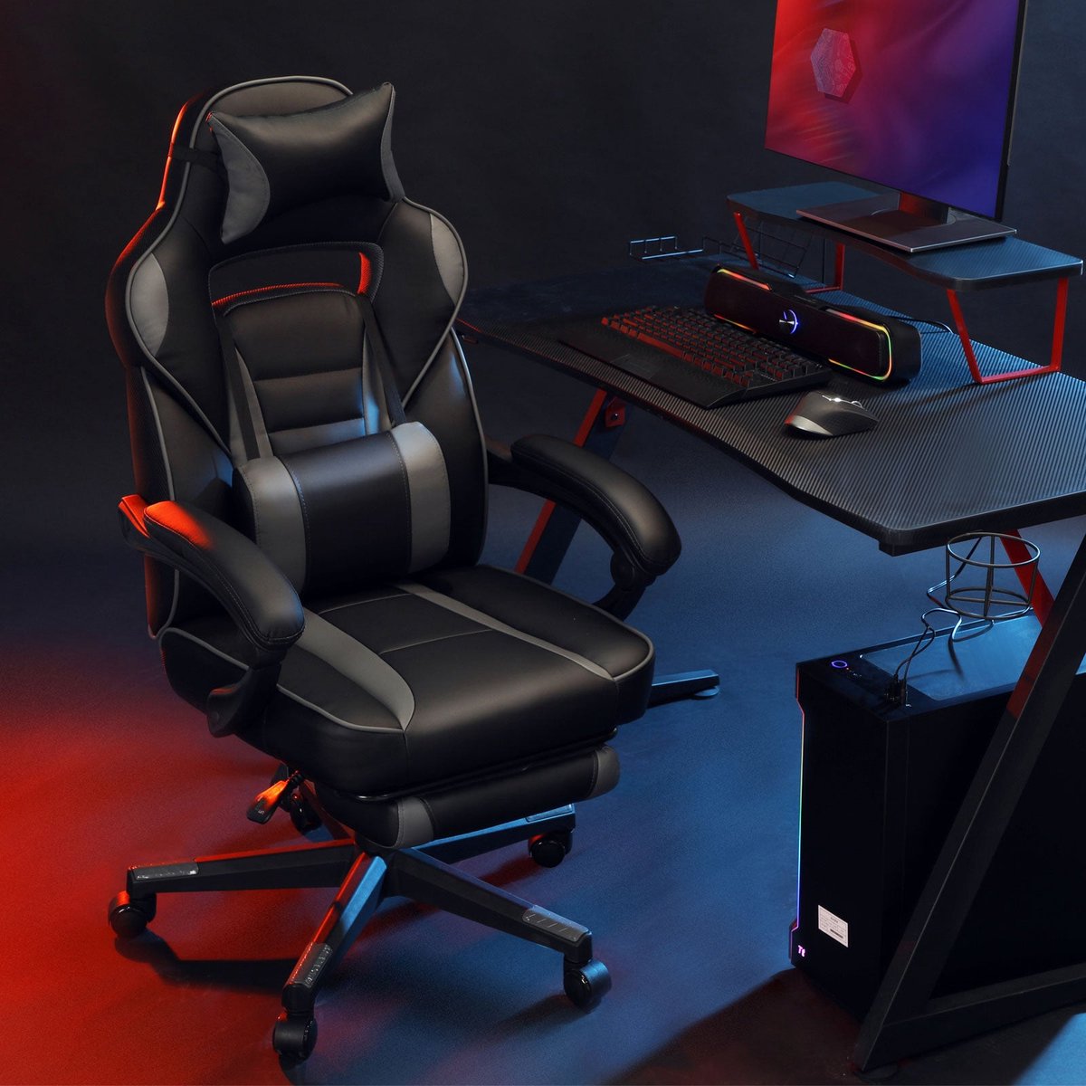 Gaming stoel - Bureaustoel - Computerstoel - Met voetsteun - Met verstelbare armleuningen - Met onderrug kussen - Grijs zwart