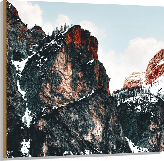 WallClassics - Hout - Bergtoppen met Sneeuw - 100x100 cm - 9 mm dik - Foto op Hout (Met Ophangsysteem)