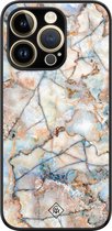 Casimoda® hoesje - Geschikt voor iPhone 14 Pro Max - Marmer Bruin Blauw - Luxe Hard Case Zwart - Backcover telefoonhoesje - Bruin