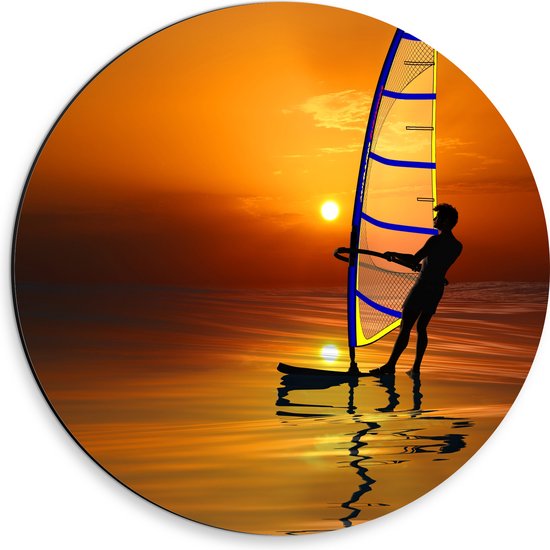 Dibond Muurcirkel - Surfer op Kalm Water bij Felkleurige Zonsondergang - 30x30 cm Foto op Aluminium Muurcirkel (met ophangsysteem)