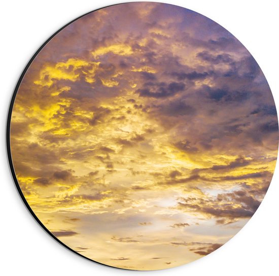 Dibond Muurcirkel - Oranjekleurige Wolken door Zonsondergang - 20x20 cm Foto op Aluminium Muurcirkel (met ophangsysteem)