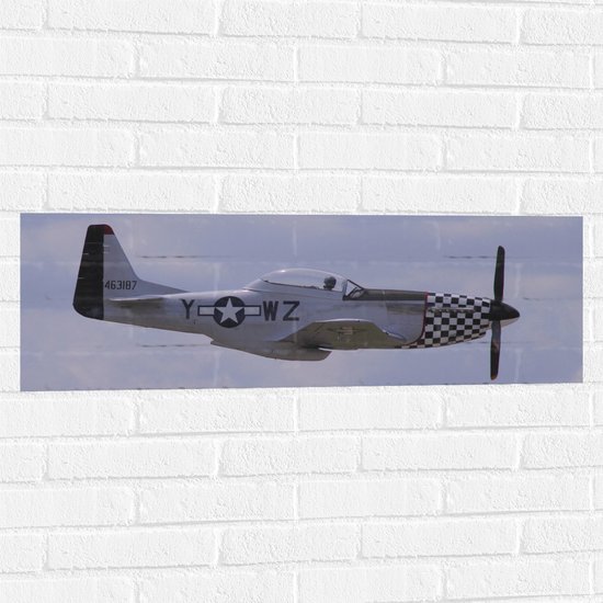 WallClassics - Muursticker - Zweefvliegtuig in de Lucht - 90x30 cm Foto op Muursticker