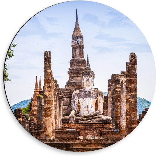 Dibond Muurcirkel - Grote Buddha op Wat Mahathat Tempel voor Berg in Ayutthaya, Thailand - 50x50 cm Foto op Aluminium Muurcirkel (met ophangsysteem)