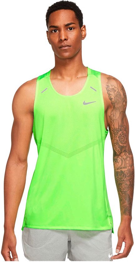 Nike Dri Fit Rise 365 Mouwloos T Shirt Mannen Groen Maat M 