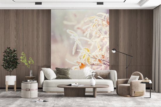 Behang - Fotobehang Winter - Takken - Sneeuw - Natuur - Breedte 195 cm x hoogte 260 cm