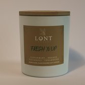 LONT candles - sojawas geurkaars - Fresh 'n Up - pepermunt, sinaasappel / patchouli, cedarwood - handgemaakt - vrij van chemicaliën en ftalaten - wit - 520 gram