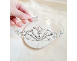 Mooie Tiara Kroontje bruidsmeisje| prinses kroontje |haaraccessoire met steentjes| luxe diadeem| Haarpin glanzend| Bruidmeisje| Galafeest| Verkleedpartij Prinses - Luxe Tiara/kroontje - Frozen - Rapunzel - Doornroosje - Elsa - Anna - Prinsessenjurk