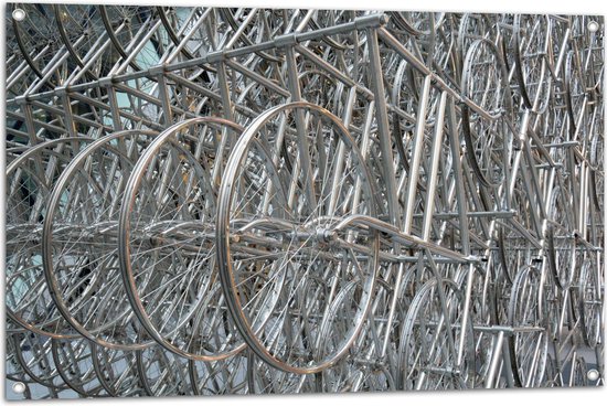 WallClassics - Tuinposter – Rekken vol Fietswielen - 105x70 cm Foto op Tuinposter (wanddecoratie voor buiten en binnen)