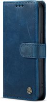 iPhone 14 Pro Max Bookcase hoesje - CaseMe - Effen Blauw - Leer