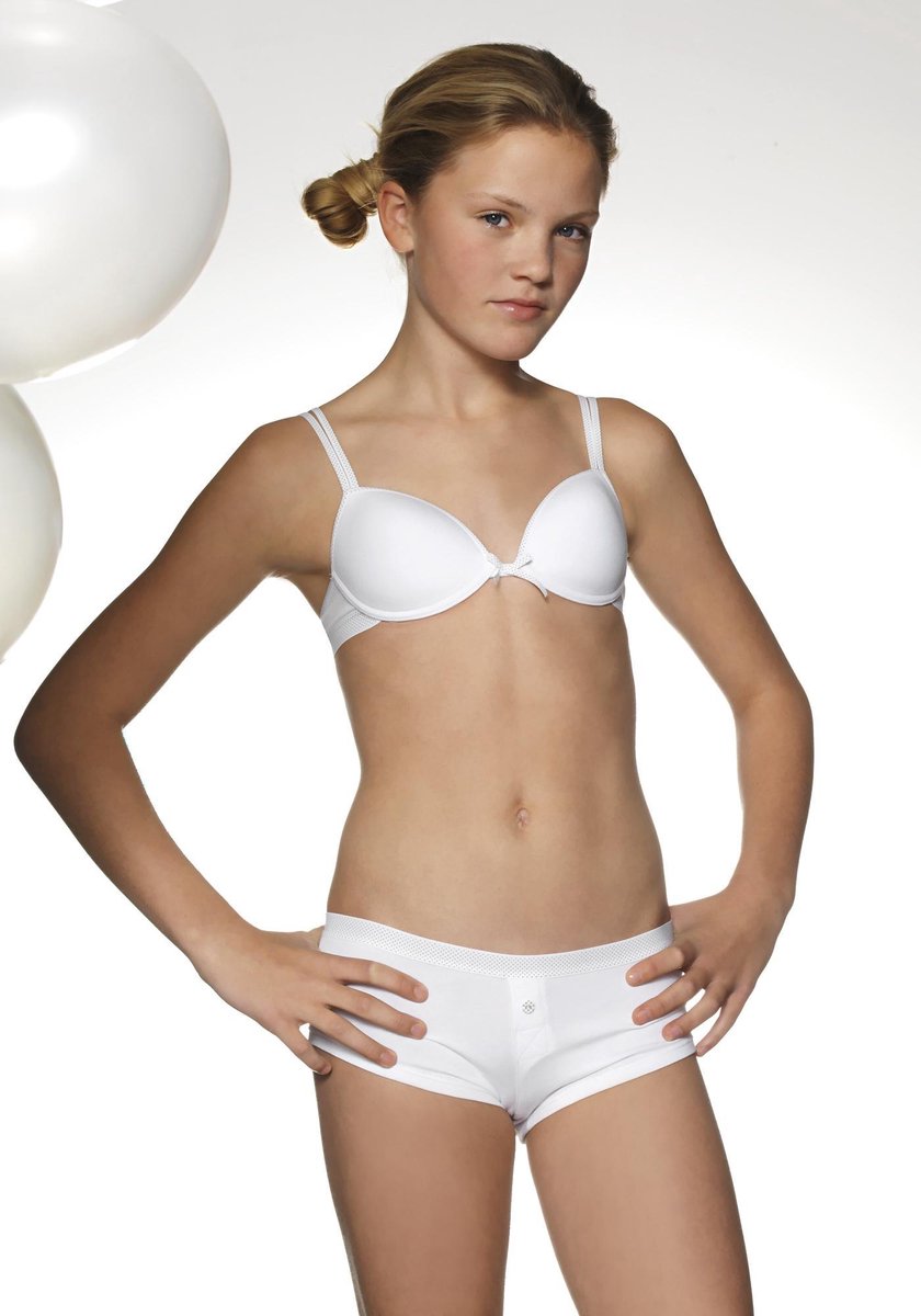 small chested girl in white underwear 840x1200