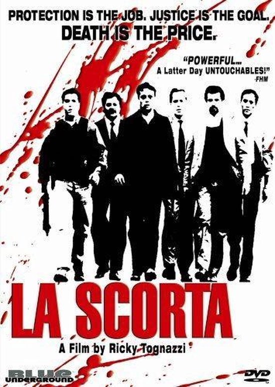 Filmcover met vijf mannen in donkere pakken en een bloedige achtergrond. Tekst: "LA SCORTA".