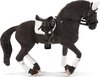 foto van Schleich Fries wedstrijd hengst 42457 - Paard Speelfiguur - Horse Club - 15 x 8,2 x 18 cm