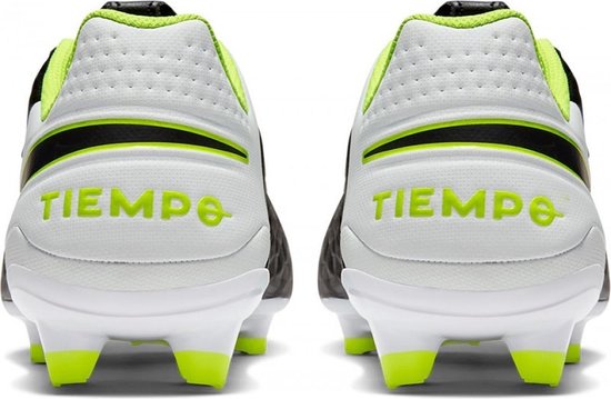 Soccer shoes for women Nike Tiempo Legend 8 Elite Sgpro.