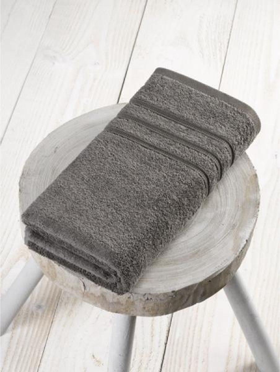 De Witte Lietaer Dolce Handdoek steeple grey / grijs 50x100 cm