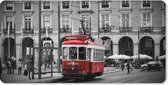 Muismat XXL - Bureau onderlegger - Bureau mat - Zwart-wit foto met een rode tram - 80x40 cm - XXL muismat