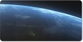 Muismat XXL - Bureau onderlegger - Bureau mat - Aarde - Ruimte - Planeten - 100x50 cm - XXL muismat