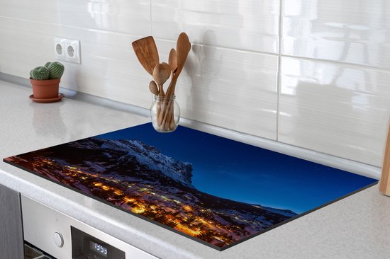 KitchenYeah® Inductie beschermer 76x51.5 cm - Nacht in Grindelwald - Kookplaataccessoires - Afdekplaat voor kookplaat - Inductiebeschermer - Inductiemat - Inductieplaat mat