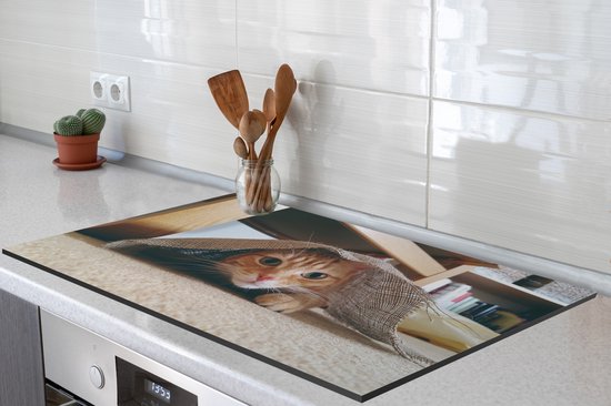 Inductieplaat Beschermer - Licht Beton Waarvan Een Stuk Eruit Is 60x52 Cm 2 Mm Dik Inductie Beschermer Van Vinyl