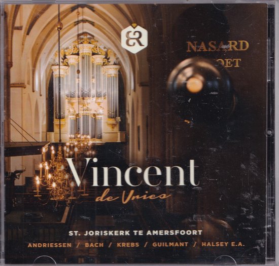 CD-hoes met orgel en kroonluchters in de St. Joriskerk, Amersfoort. Titel: Vincent de Vries.