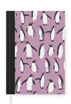 Notitieboek - Schrijfboek - Pinguïn - Patroon - Paars - Notitieboekje klein - A5 formaat - Schrijfblok