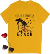 Zomer t shirt met print - Life is better at the beach - Heren en Dames t-shirt - Vrouwen Heren t-shirt met zomer opdruk - Unisex maten: S M L XL XXL XXXL - Tshirt kleuren: wit, oranje geel en licht blauw.