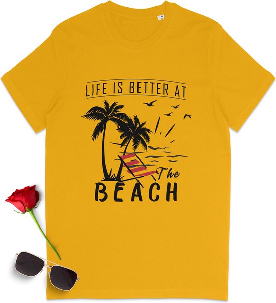 Zomer t shirt met print - Life is better at the beach - Heren en Dames t-shirt - Vrouwen Heren t-shirt met zomer opdruk - Unisex maten: S M L XL XXL XXXL - Tshirt kleuren: wit, oranje geel en licht blauw.