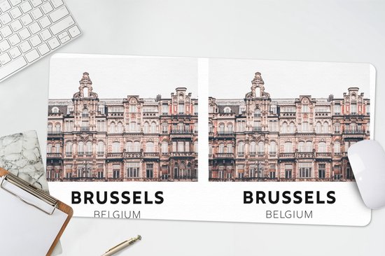 Bureau onderlegger 60x30 cm - Muismat Brussel - België - Huizen - Bureaulegger xl - Desk mat beschermer - Computer muismatten