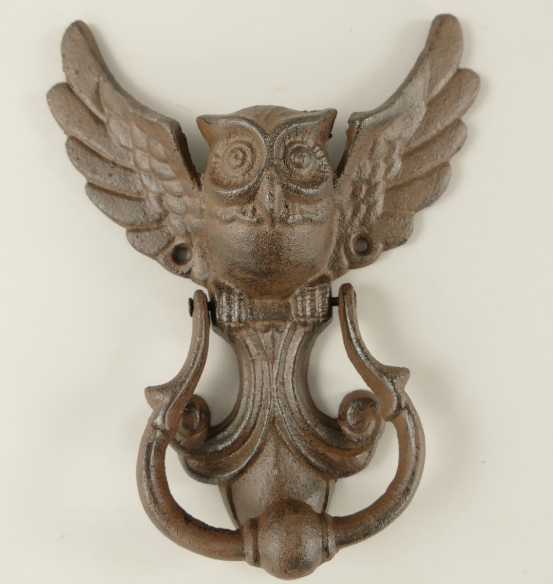 Maddeco - gietijzeren deurklopper - uil met uitslaande vleugels - bruin