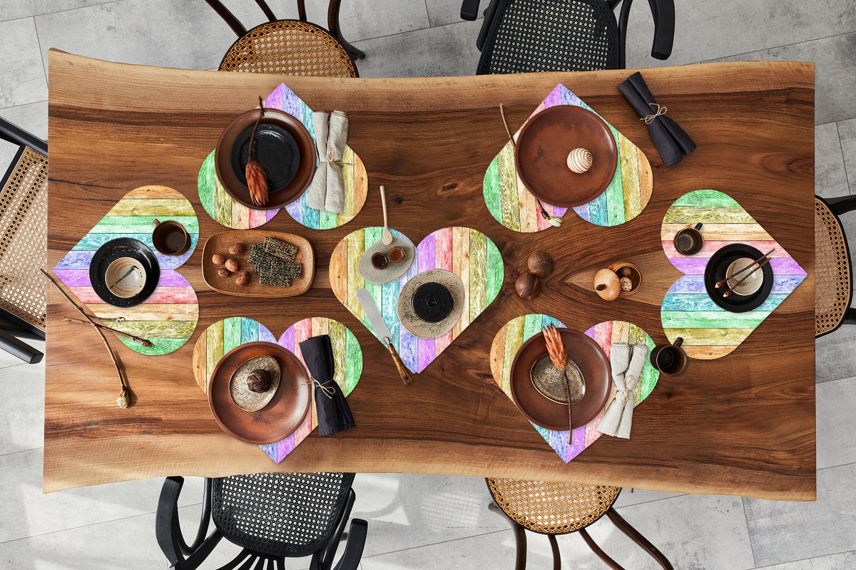 Onderleggers - Placemats - Placemats hartje - Regenboog - Plank - Verf - 8 stuks
