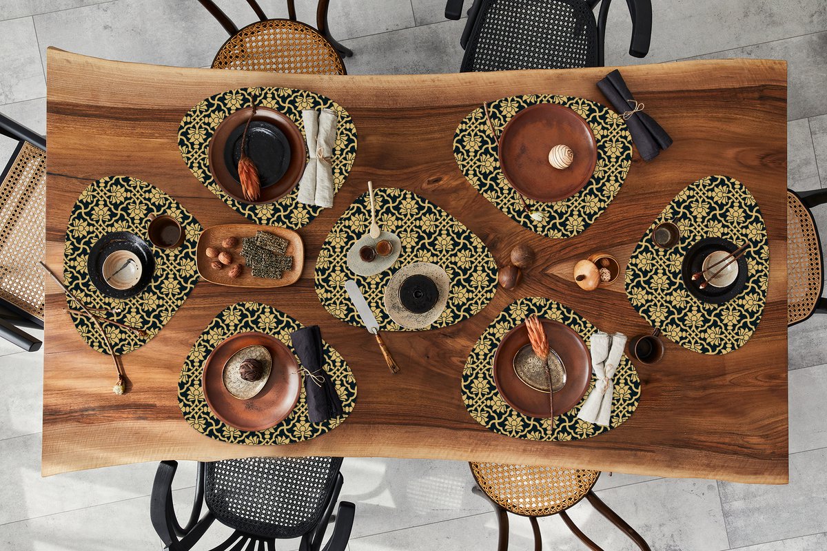 Placemat organisch - Placemats organic - Onderleggers - Bloemen - Zwart - Goud - Patronen - 8 stuks