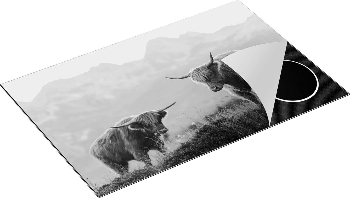 Chefcare Inductie Beschermer Twee Schotse Hooglanders in de Bergen - Zwart Wit - 81x52 cm - Afdekplaat Inductie - Kookplaat Beschermer - Inductie Mat