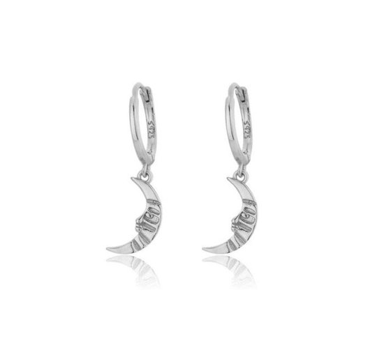 Luna oorbellen - oorbellen dames - oorringen dames - 925 zilver - zilverkleurig - oorringen met maan hanger - cadeau voor vrouw - Liefs Jade