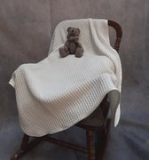 Baby deken 70x100, ivoor kleur-creme kleur- wafel gebreid- winter deken -wiegdeken- kinderwagen deken- gebreide deken - katoen- soepel- kindvriendelijk - 9388