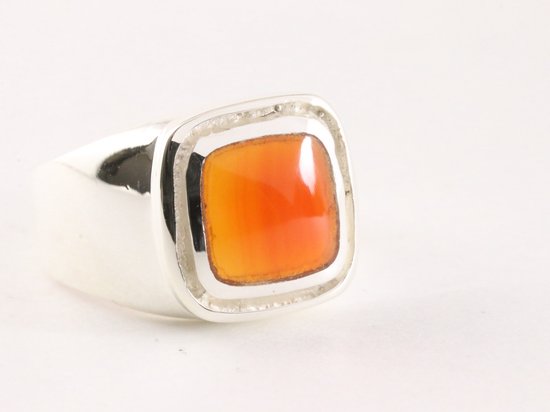 Chevalière en argent avec cornaline - taille 22