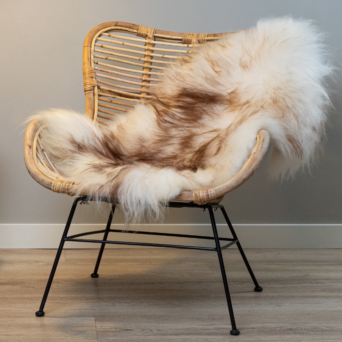 WOOOL® IJslandse Schapenvacht - Wit Bruin S (90x50cm) 100% Echte Schapenvachten - ECO+ Dierenvel