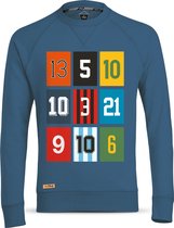 Le pull numéroté bleu