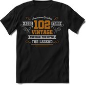 102 Jaar Legend - Feest kado T-Shirt Heren / Dames - Zilver / Goud - Perfect Verjaardag Cadeau Shirt - grappige Spreuken, Zinnen en Teksten. Maat M