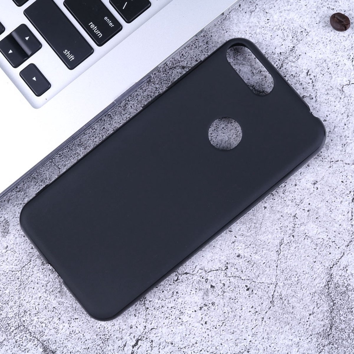 Mobigear Hoesje geschikt voor Alcatel 1S (2019) Telefoonhoesje Flexibel TPU | Mobigear Colors Backcover | 1S (2019) Case | Back Cover - Zwart