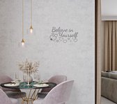 Stickerheld - Muursticker "Believe in yourself" Quote - Woonkamer - met hartjes en sterren - Engelse Teksten - Mat Donkergrijs - 27.5x48.2cm