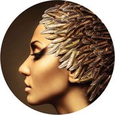 Behangcirkel Vrouw Met Gouden Veren Hoed | ⌀ 50 cm | Zelfklevend | Wanddecoratie | Ronde Muursticker | Muurcirkel Binnen