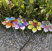 Metalen deco tuinstekers "insecten op bloem"- Set van 4 stuks - meerkleurig - hoogte 58x15x15cm - Tuinaccessoires - Tuindecoratie - Tuinstekers
